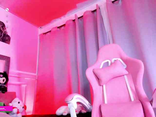 Maddieash webcam
