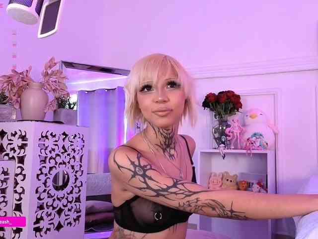 Maddieash webcam