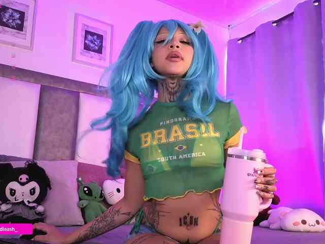 Maddieash webcam