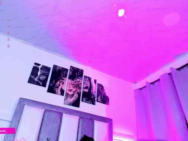 Maddieash webcam