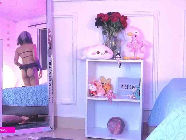 Maddieash webcam