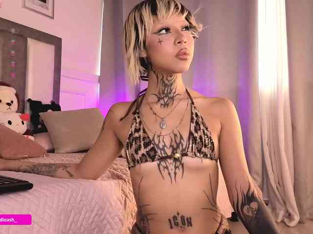 Maddieash webcam