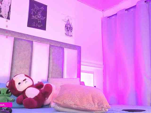Maddieash webcam