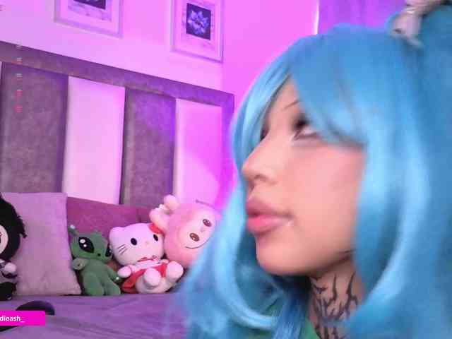 Maddieash webcam