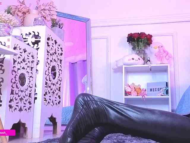 Maddieash webcam