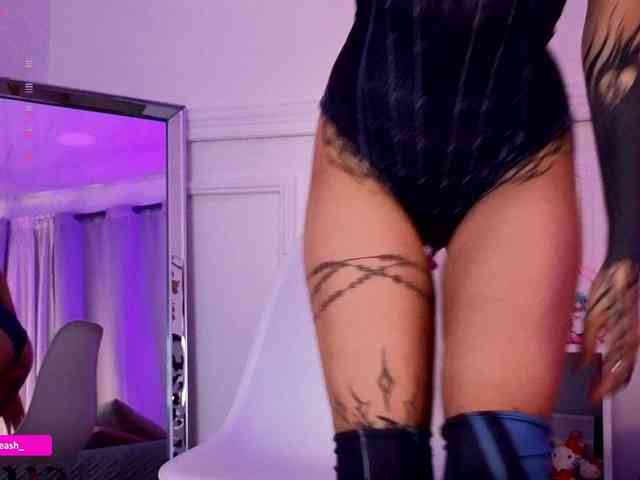 Maddieash webcam
