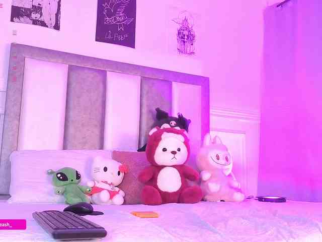 Maddieash webcam