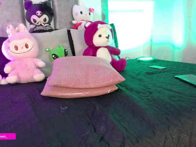 Maddieash webcam