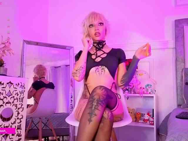 Maddieash webcam