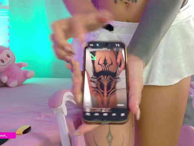 Maddieash webcam