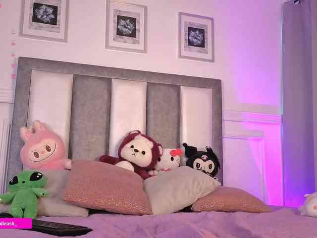 Maddieash webcam