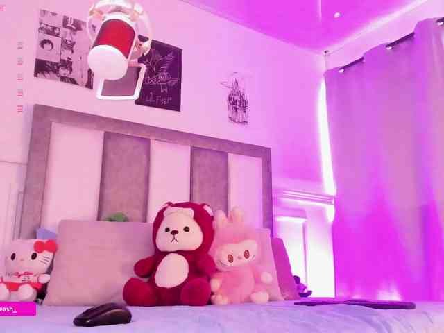 Maddieash webcam