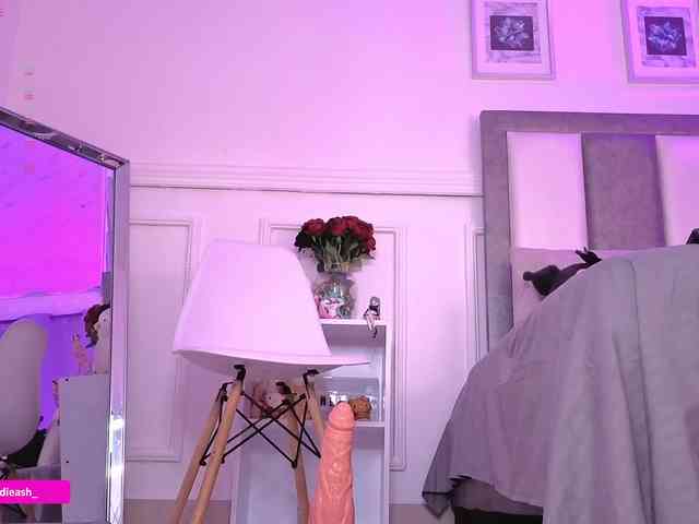 Maddieash webcam
