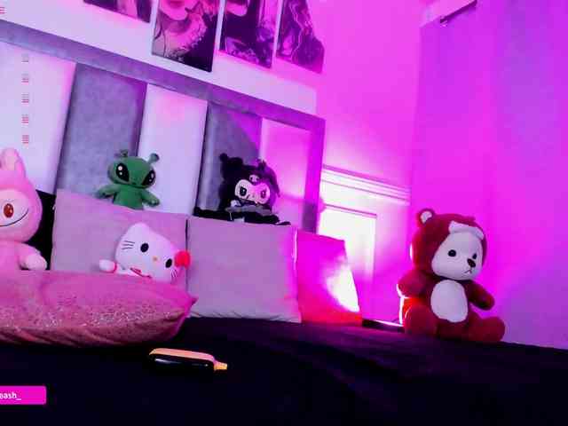 Maddieash webcam