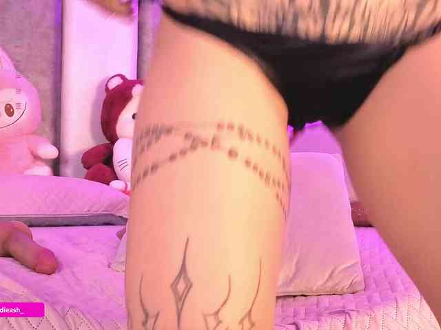 Maddieash webcam