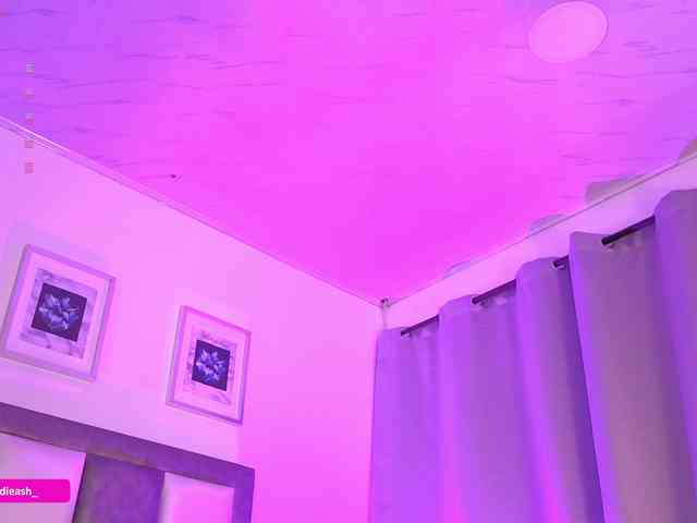 Maddieash webcam