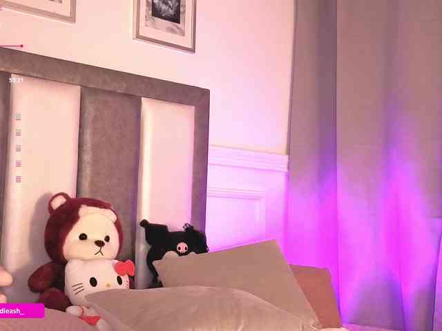 Maddieash webcam