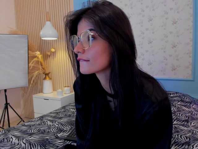 SharonCollins1 live cam on BongaCams