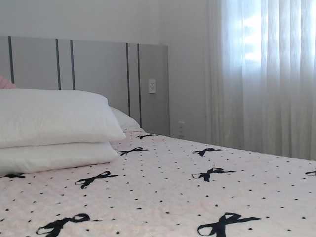 momomoonxxx online