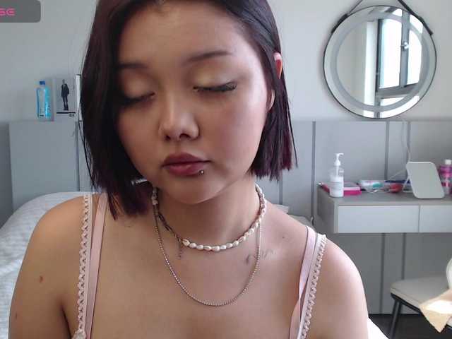 MomoMoonxxx live cam on BongaCams