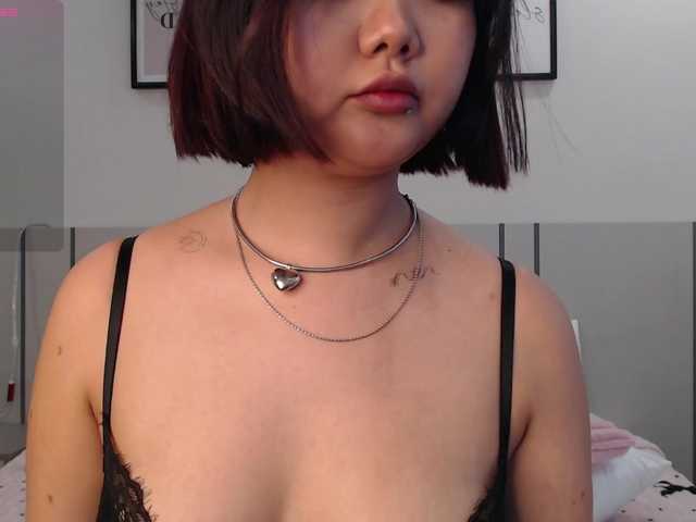 MomoMoonxxx live cam on BongaCams