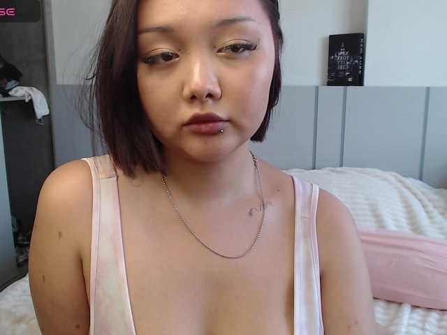 MomoMoonxxx live cam on BongaCams