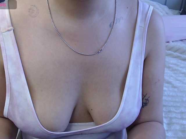 MomoMoonxxx live cam on BongaCams
