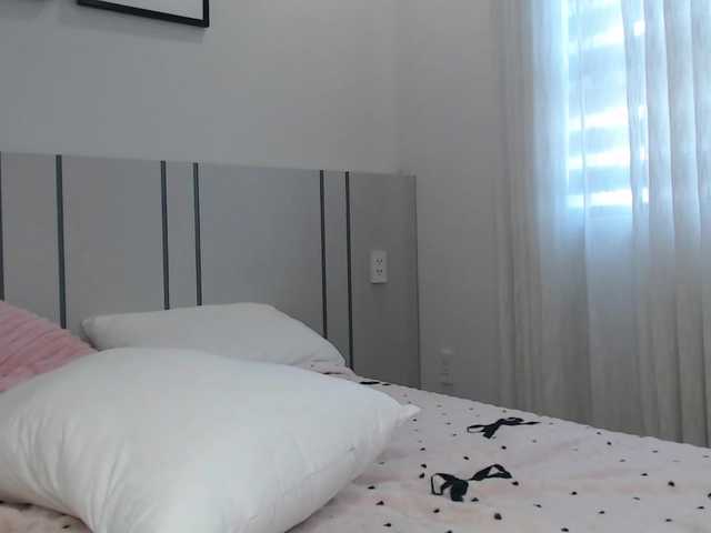 MomoMoonxxx live cam on BongaCams