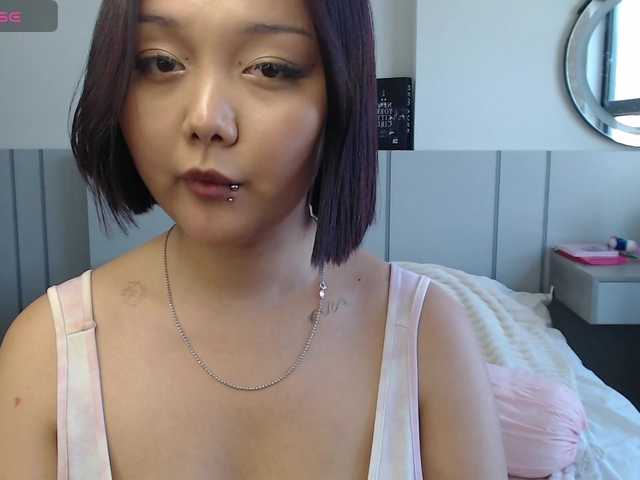 MomoMoonxxx live cam on BongaCams