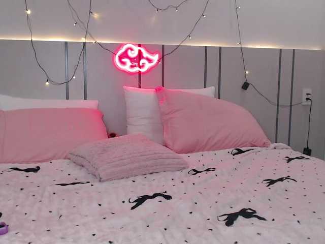 MomoMoonxxx live cam on BongaCams