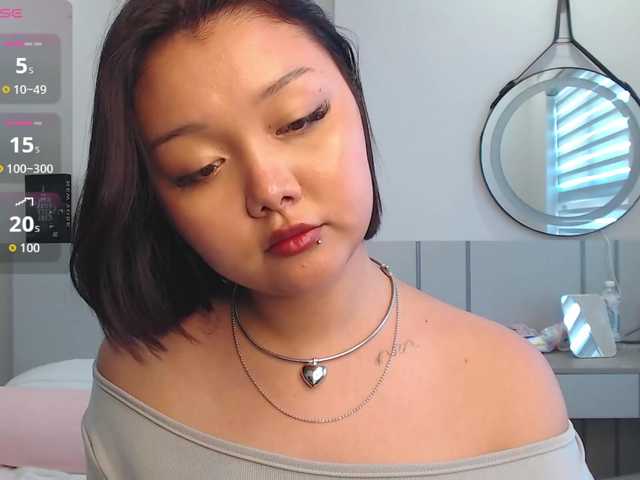 MomoMoonxxx live cam on BongaCams