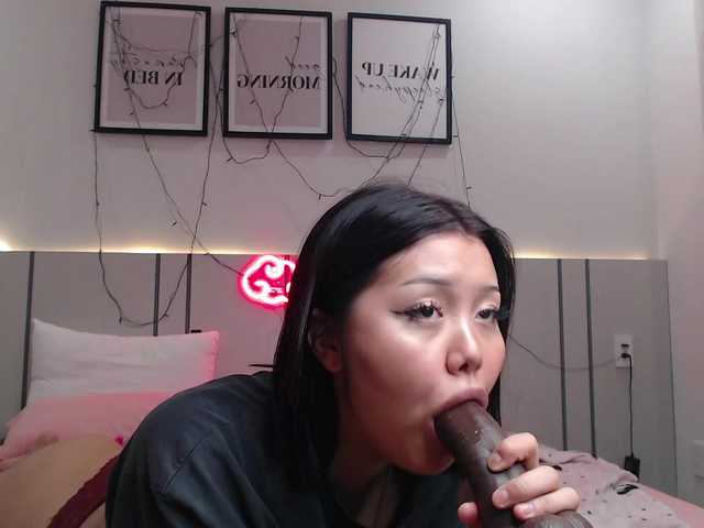 MomoMoonxxx live cam on BongaCams