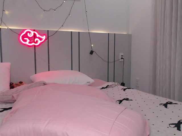 MomoMoonxxx live cam on BongaCams