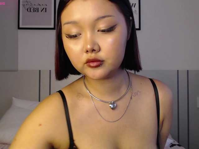 MomoMoonxxx live cam on BongaCams