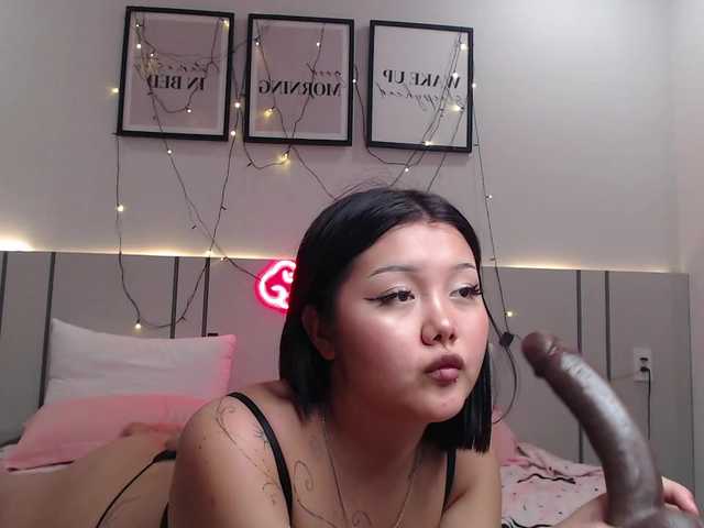 MomoMoonxxx live cam on BongaCams