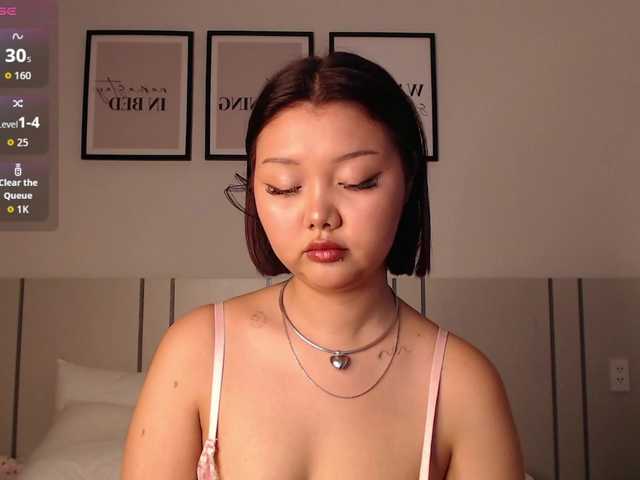 MomoMoonxxx live cam on BongaCams