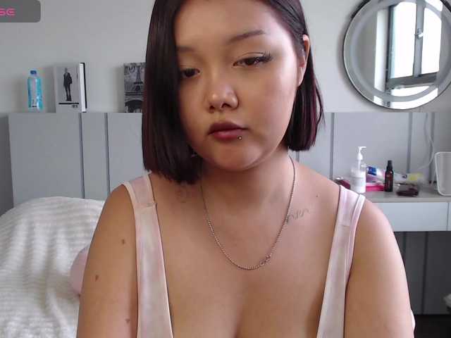 MomoMoonxxx live cam on BongaCams