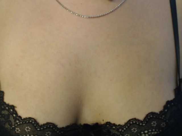 MomoMoonxxx live cam on BongaCams