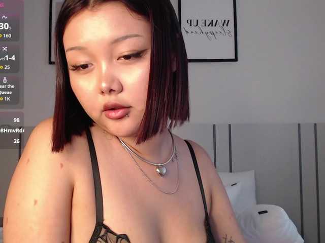 MomoMoonxxx live cam on BongaCams