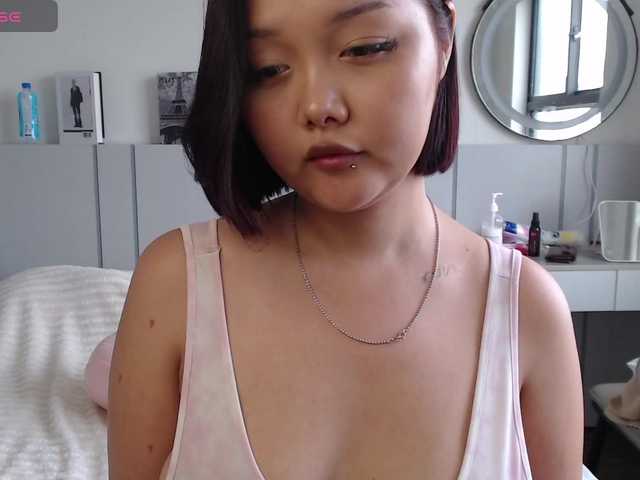 MomoMoonxxx live cam on BongaCams