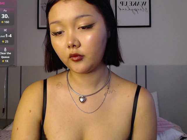 MomoMoonxxx live cam on BongaCams