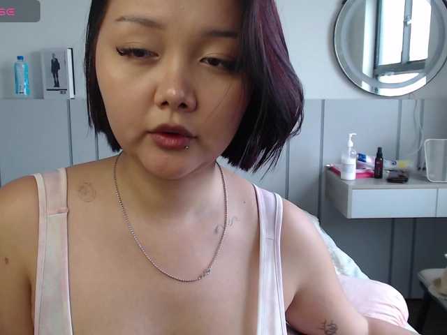 MomoMoonxxx live cam on BongaCams