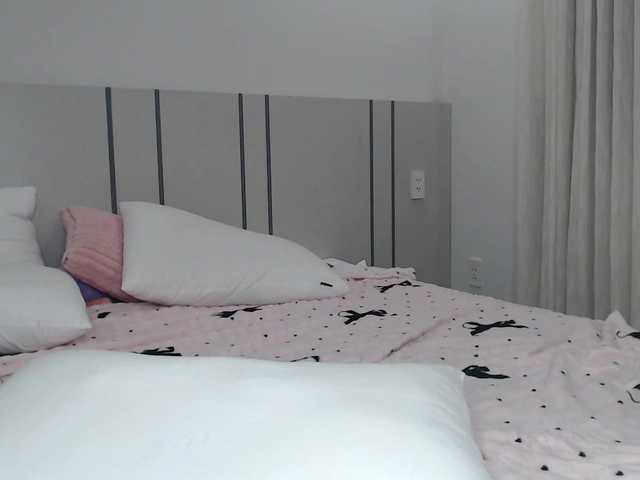 momomoonxxx online
