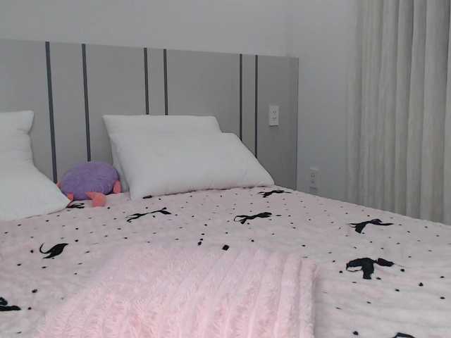 MomoMoonxxx live cam on BongaCams