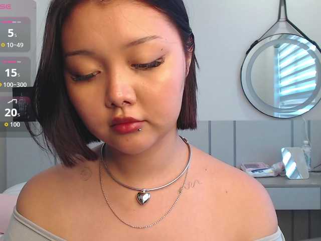 MomoMoonxxx live cam on BongaCams