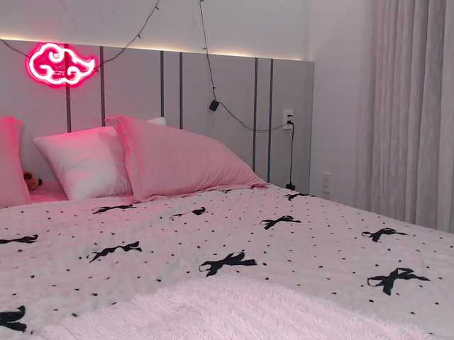 MomoMoonxxx live cam on BongaCams