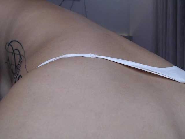 MomoMoonxxx live webcam show