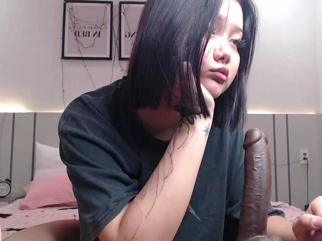 MomoMoonxxx live cam on BongaCams