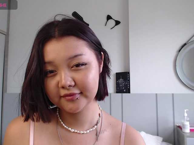 MomoMoonxxx live cam on BongaCams