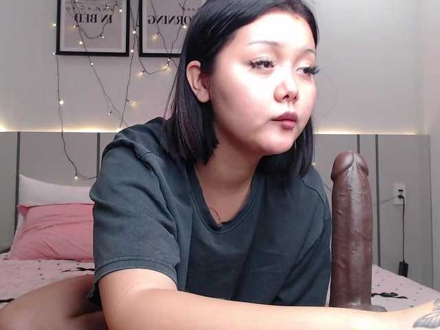 MomoMoonxxx live cam on BongaCams